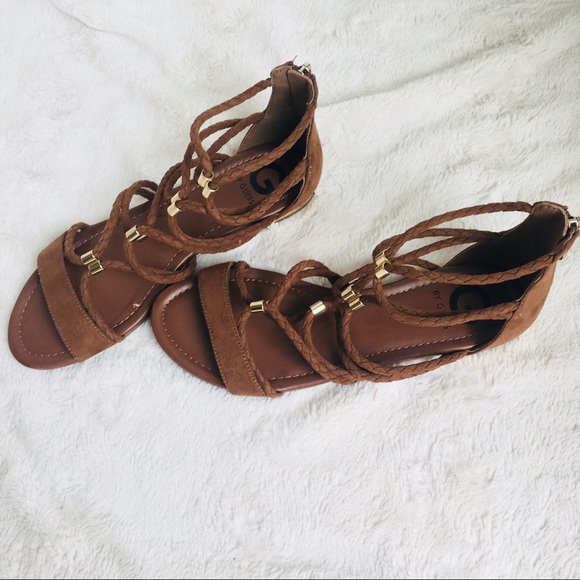 *CLOSE OUT SALE* NWT G by Guess brown sandals - Picture 3 of 5